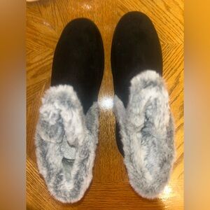 Cozy Black Faux Fur Lined Winter Boots